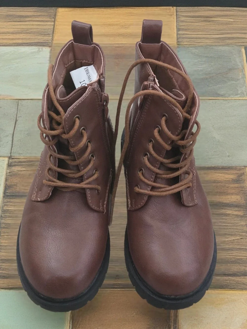 New never used leather boots shoes  Girls size us 10 kids